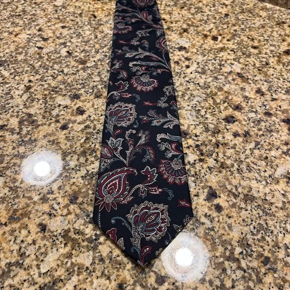 LAST CALL Pierre Balmain Vintage Black Paisley Sik Tie - Picture 4 of 5